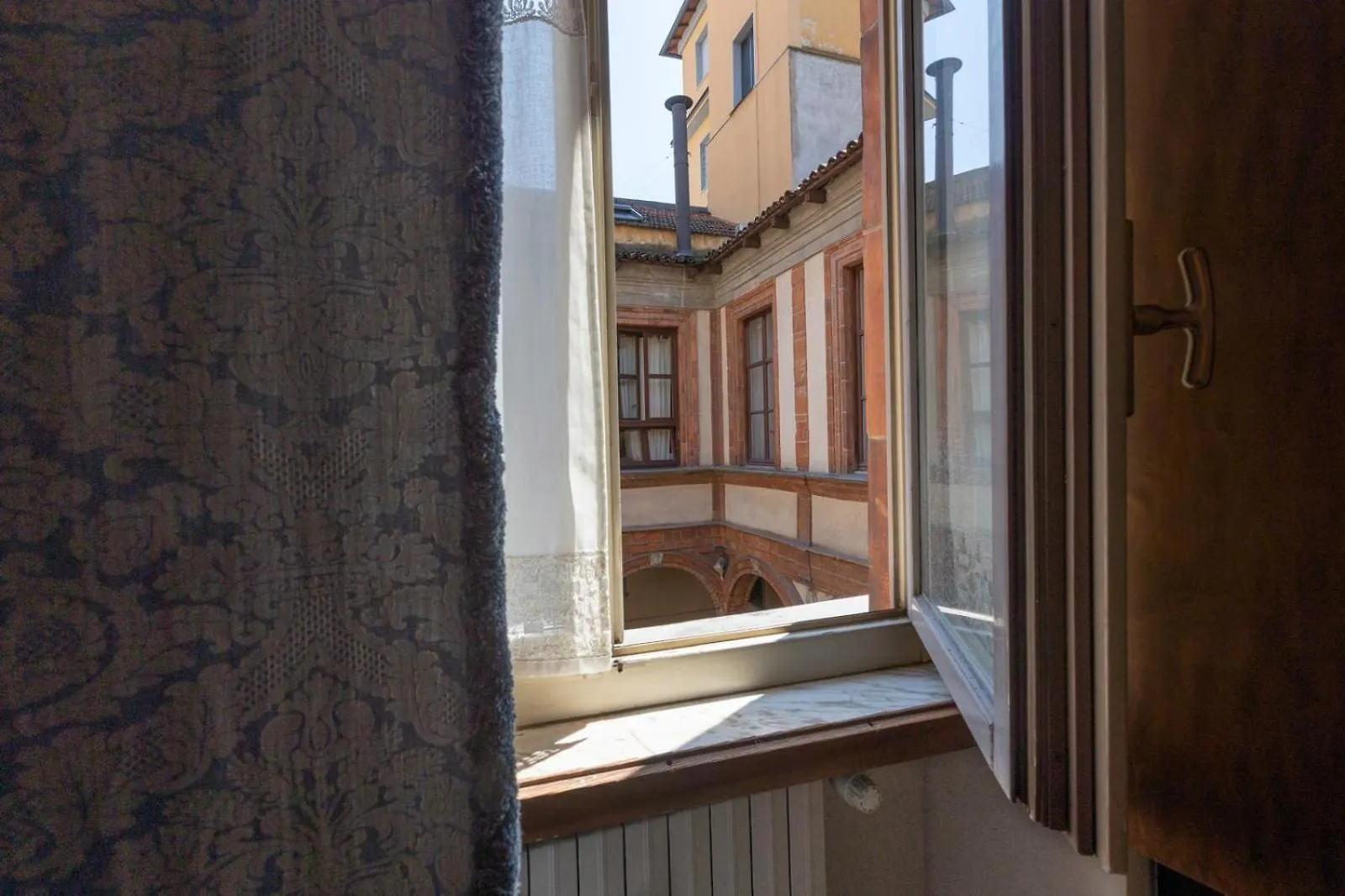 Piatti Design Flat Apartment Milan